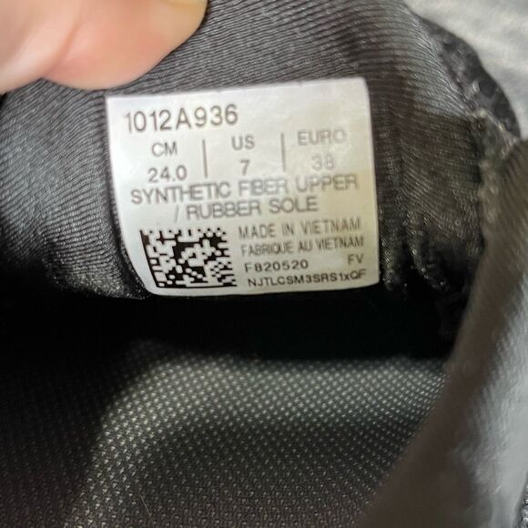 Asics Womens Roadblast Tokyo Black Running Shoes Sneakers Size 7 - Picture 8 of 8